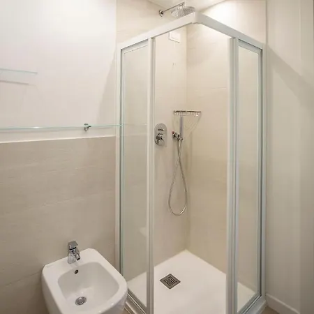 Διαμέρισμα Valarin Como, Luxury & Wellness, *